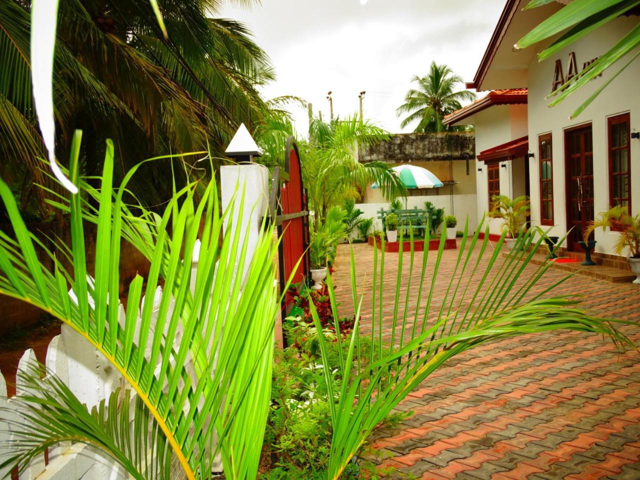 Aa Inn Trincomalee Exterior foto