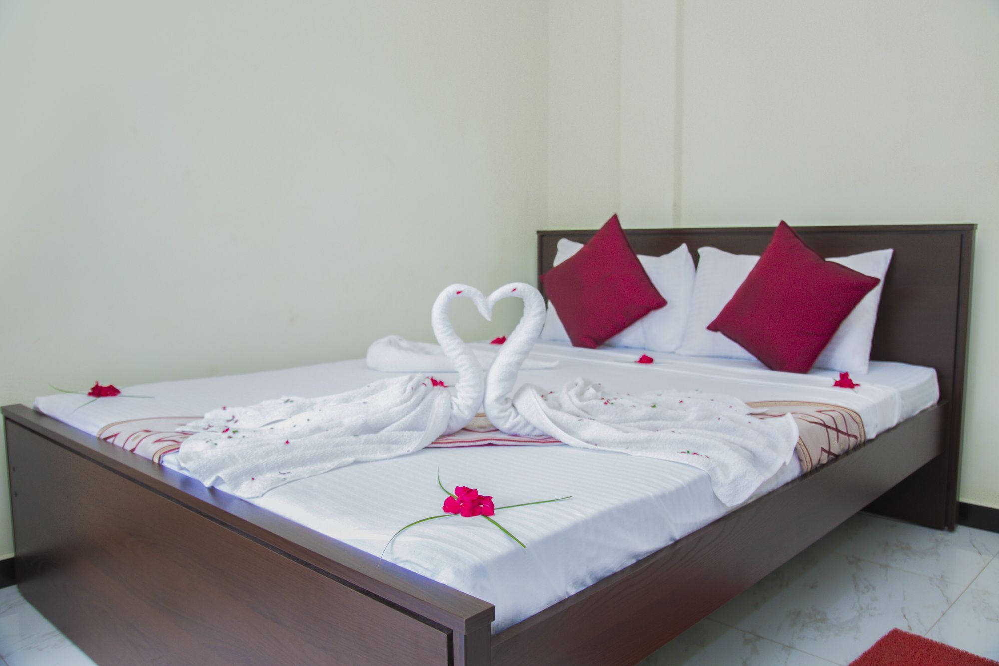 Aa Inn Trincomalee Exterior foto
